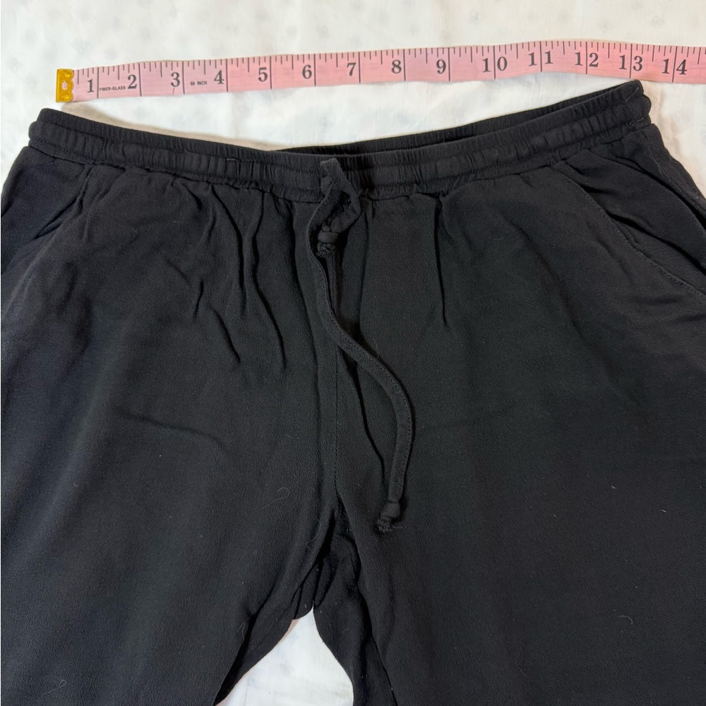 Black Wide-Leg Draw String Flowy Pants - Picture 4 of 8